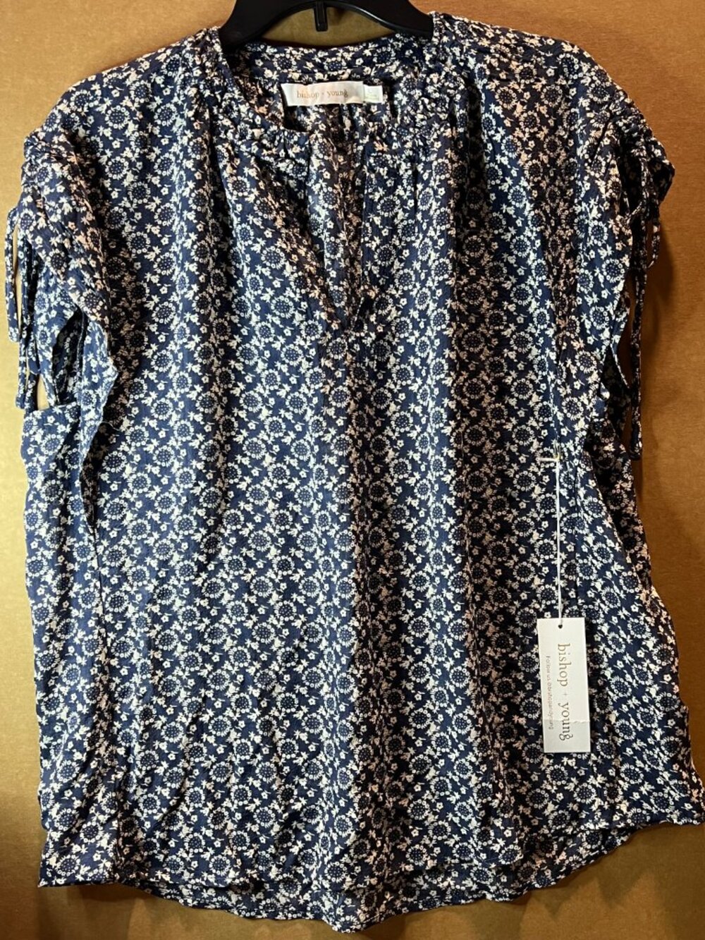 Bishop + Young Women's Luna Blouse in Blue Mosaic Size XL NWT